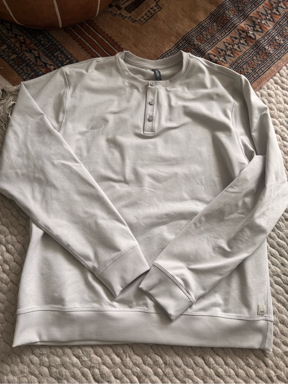 Vuori Long Sleeve Coronado Henley - Relaxed Fit (Large)